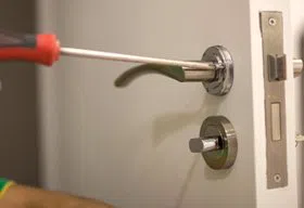 Rockville Locksmith Store Rockville, MD 301-810-4523 - 17a-Install-New-Lock